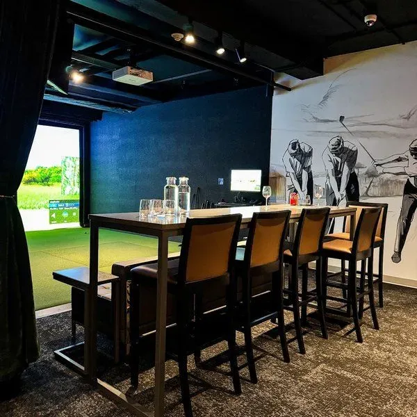 Wonderground Golf Lounge & Liquor Bar