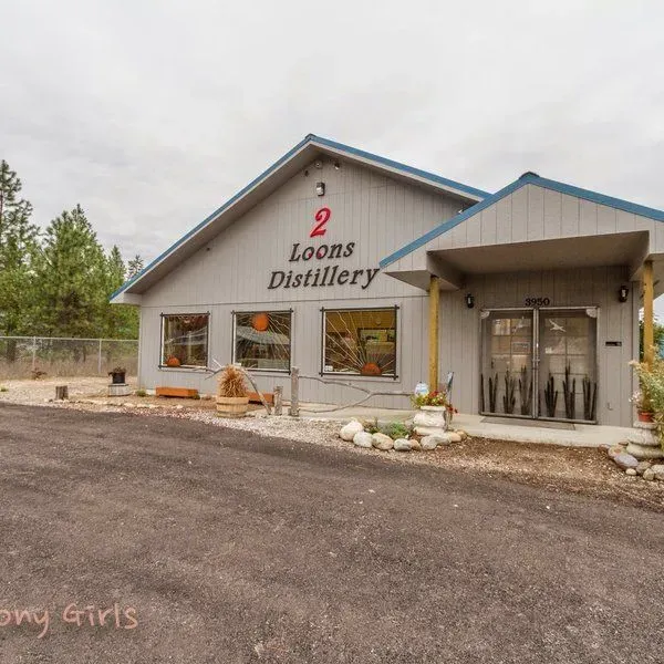 2 Loons Distillery