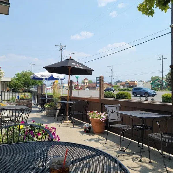 Iron Horse Bar & Grill
