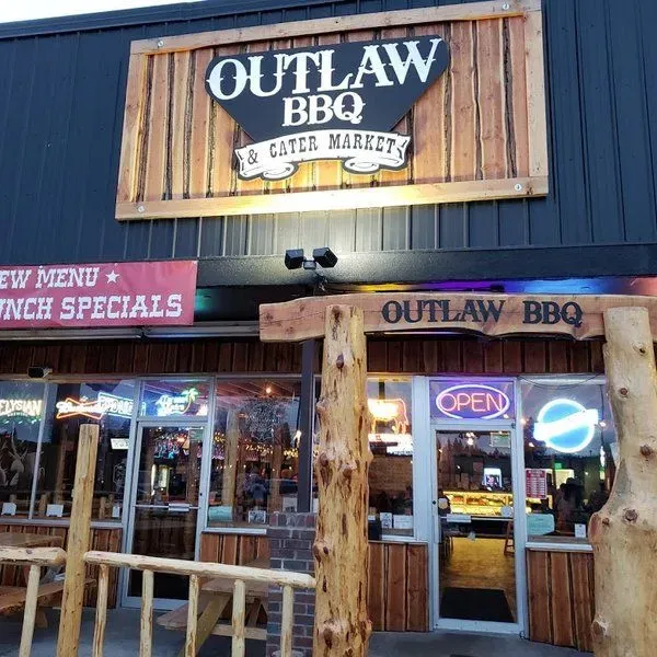Outlaw BBQ & Catering - North Location
