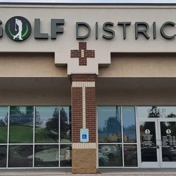 Golf District
