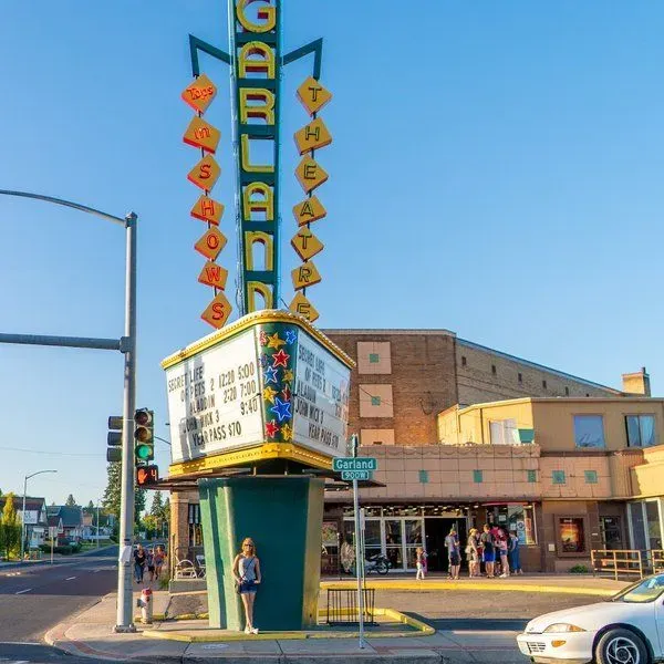 Garland Theater