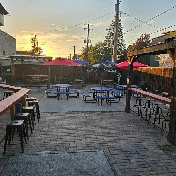 The Yard Bird Tavern