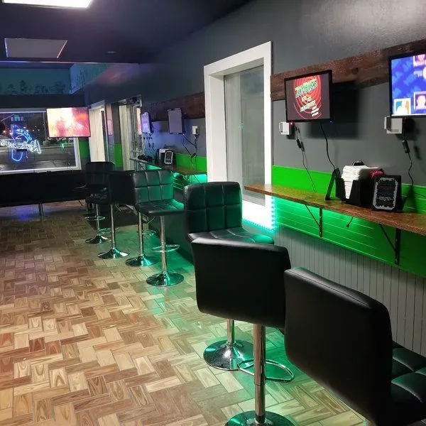 GeeksNGlory Gaming Bar