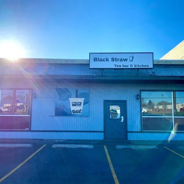 Black Straw Tea Bar & Kitchen