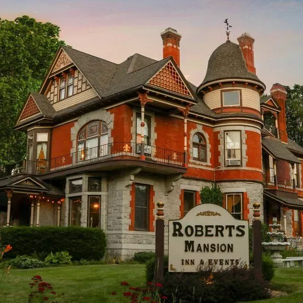 Roberts Mansion Inn & Event Center