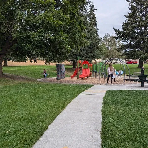 Holmberg Park