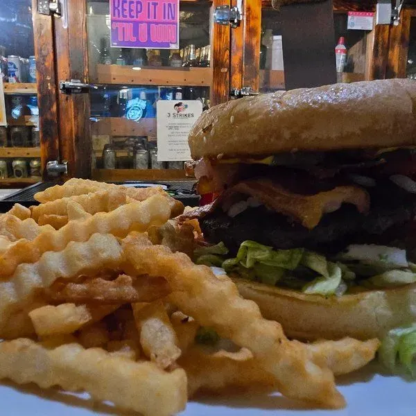 Sam & Doms Bar & Grill