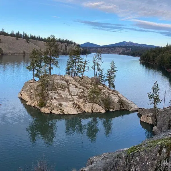 The Cove (Lake Spokane)