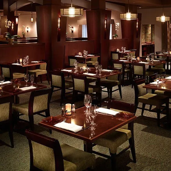 Masselow’s Steakhouse