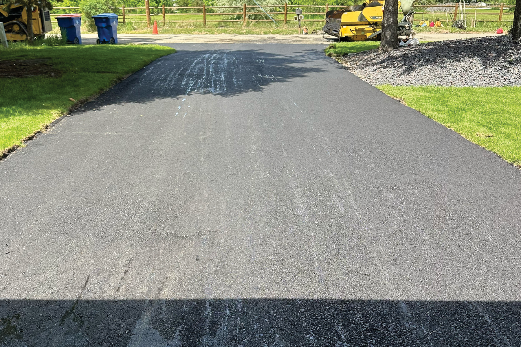 Large, Smooth Asphalt Drive from Five Star Paving