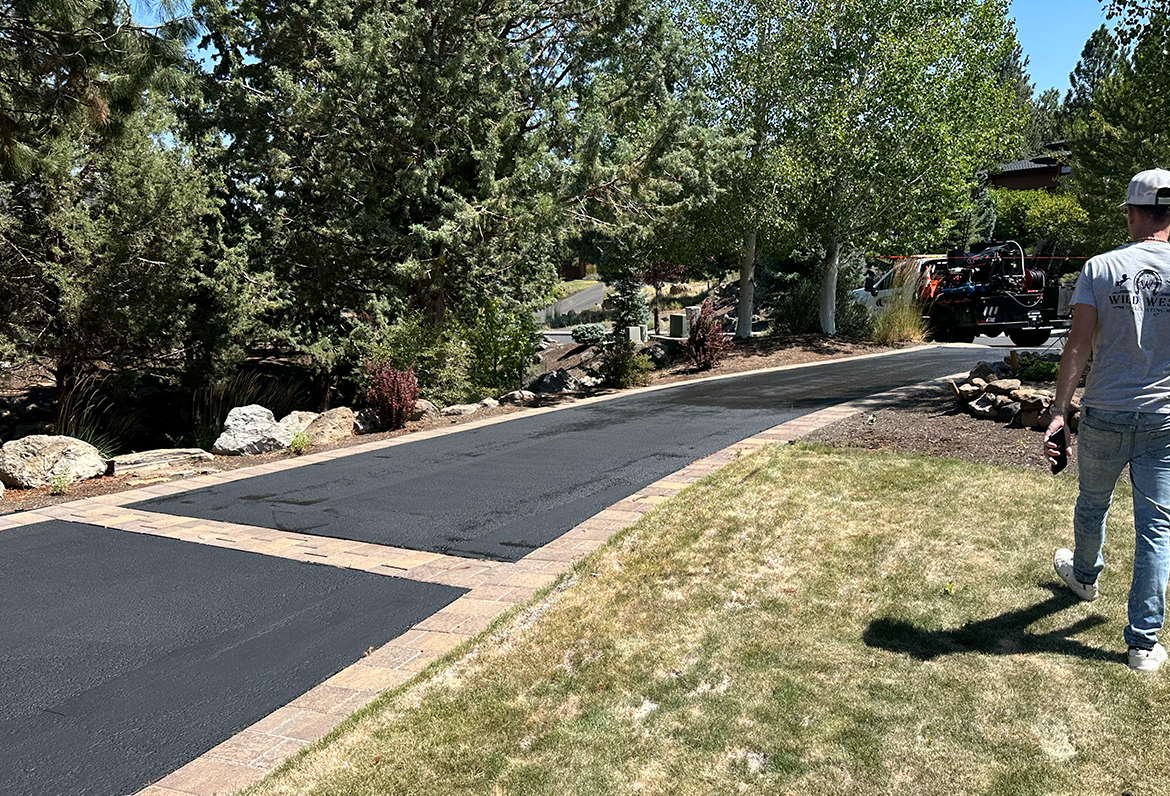 Detailed Asphalt Sealcoating Work