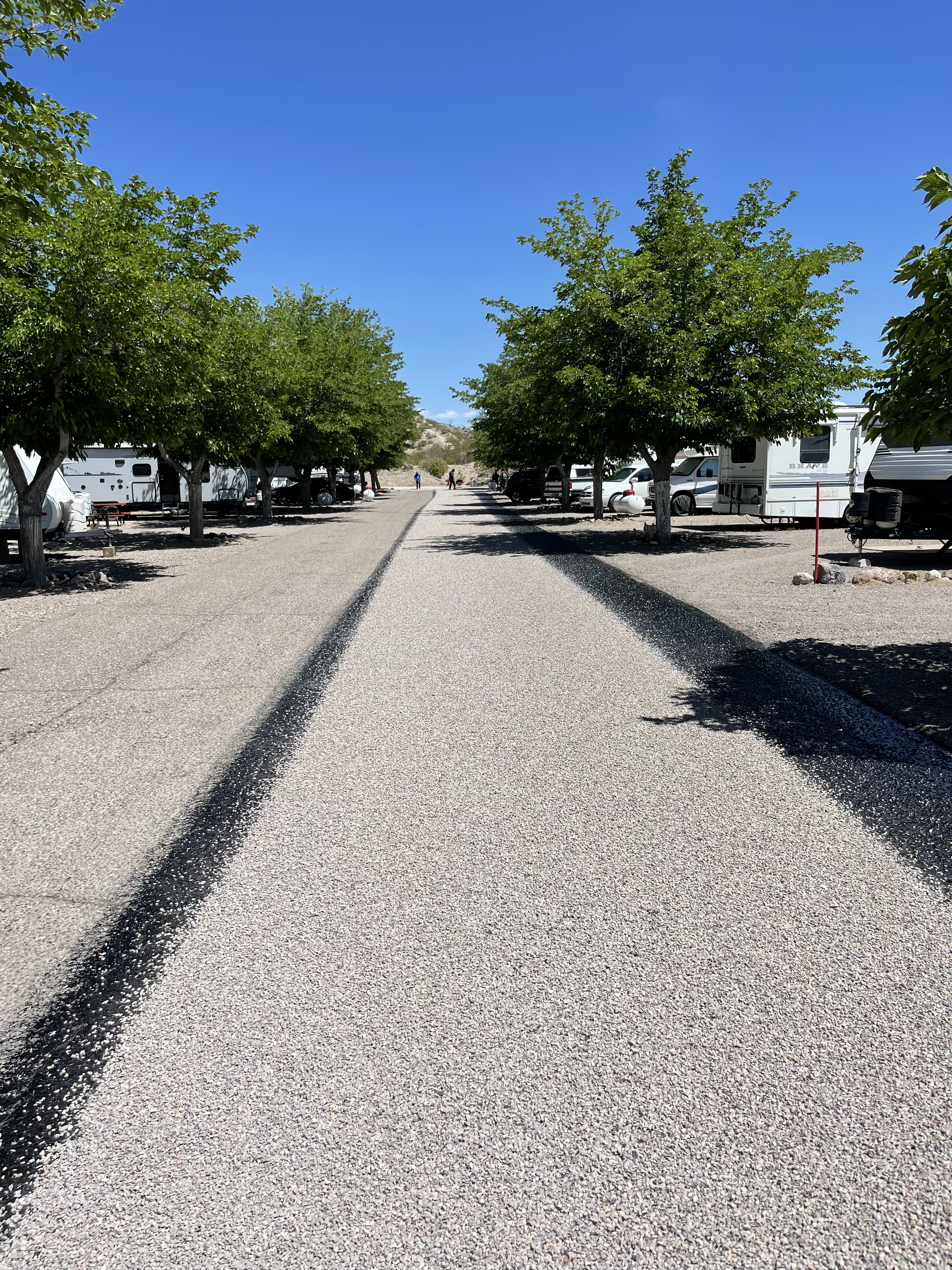 Asphalt Sealcoating & Chip Sealing