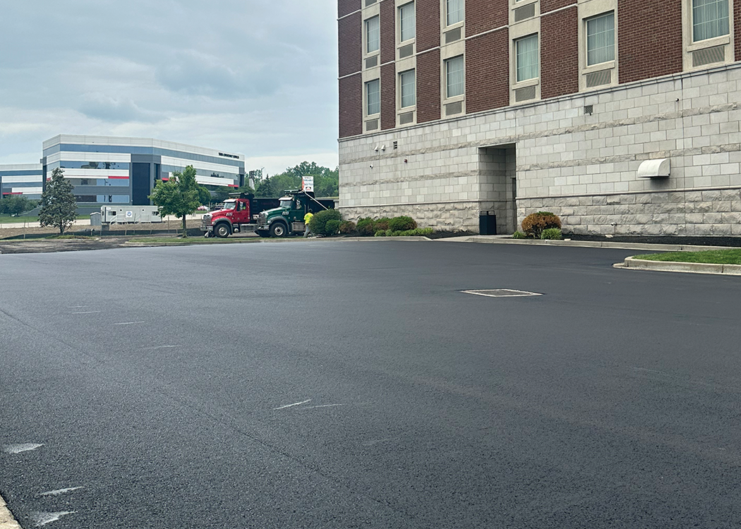 Asphalt Sealcoating Parking Lot