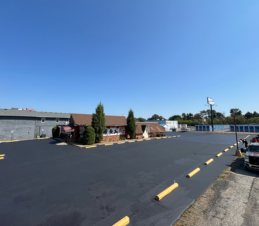 Commercial Parking Lot Asphalt