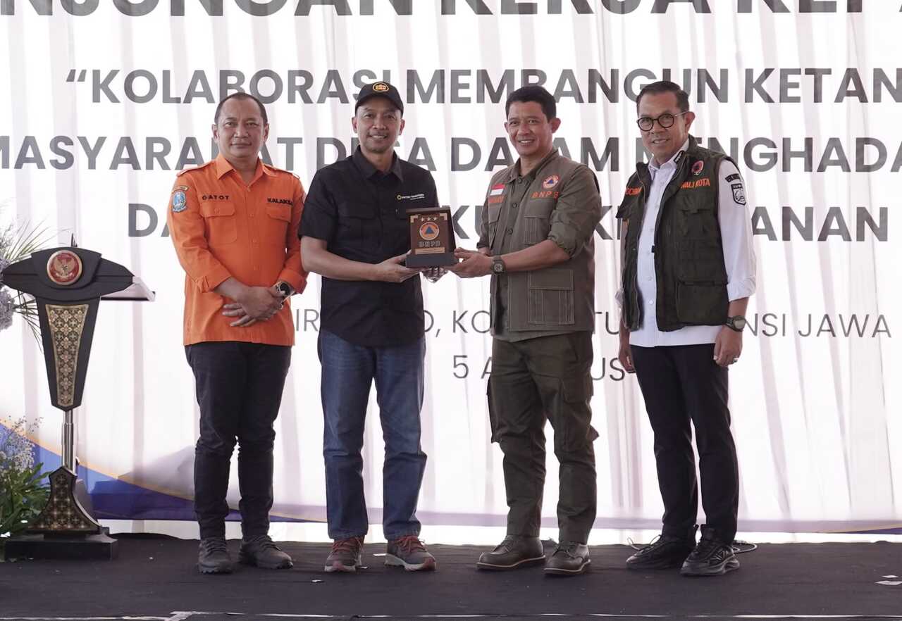 image for United Tractors Perkuat Ketangguhan Masyarakat melalui TPS3R dan Desa Tangguh Bencana di Kota Batu