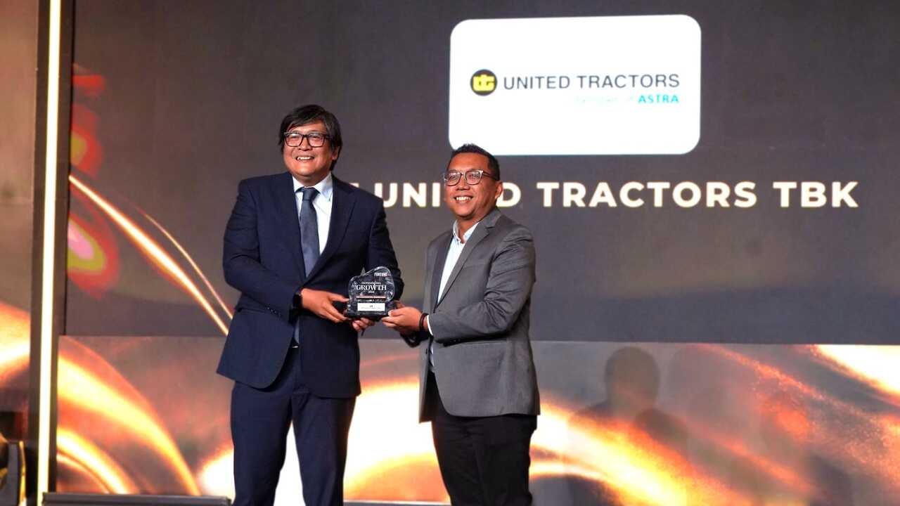 Terus Tumbuh dan Bertransformasi, United Tractors Raih Fortune Indonesia 100 2026