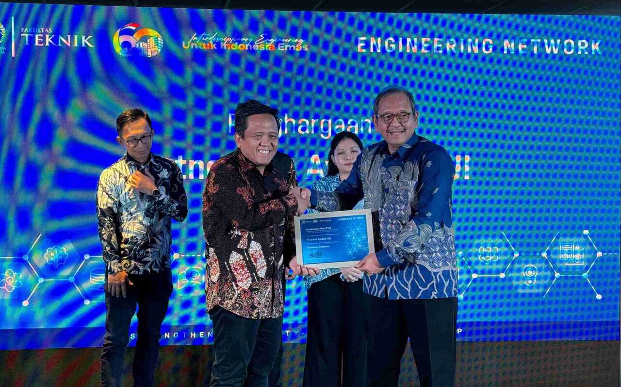 Terapkan Link & Match Dunia Pendidikan dan Industri, United Tractors Raih Penghargaan Partnership Award Fakultas Teknik Universitas Indonesia 2024