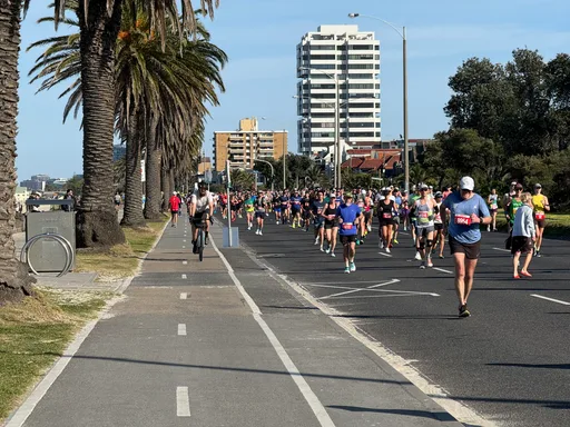 The Bay Trail · 7.6 km