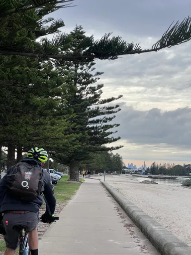 Hobsons Bay Coastal Trail · 25.8 km