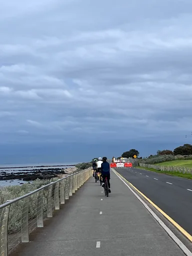Hobsons Bay Coastal Trail · 13.8 km