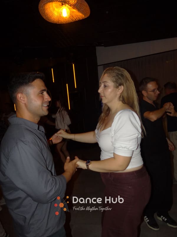 DANCEHUB-005684.jpg