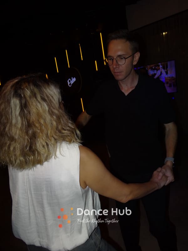 DANCEHUB-005685.jpg