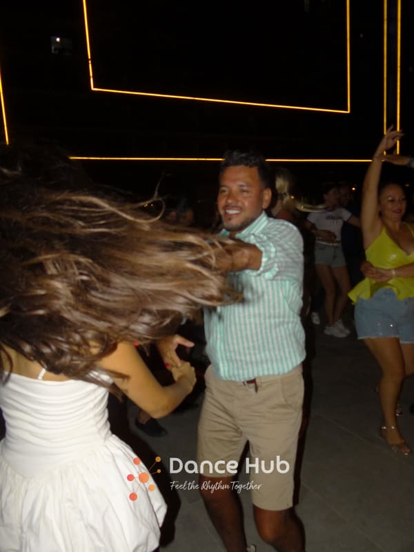 DANCEHUB-004111.jpg