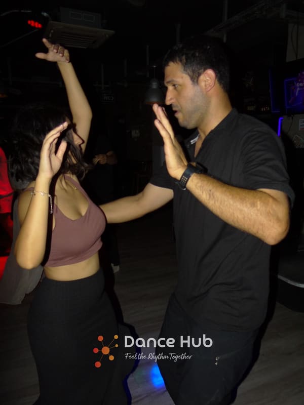 DANCEHUB-002701.jpg