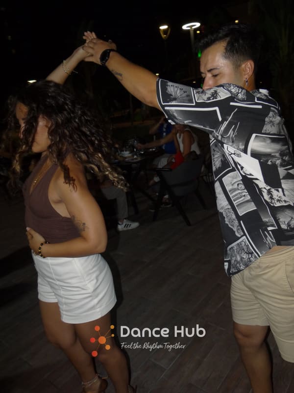 DANCEHUB-004166.jpg