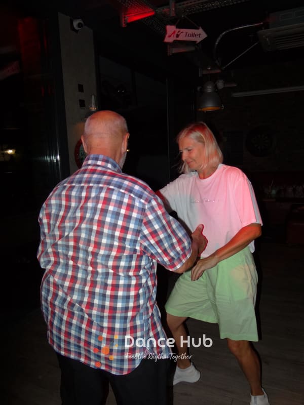 DANCEHUB-004933.jpg