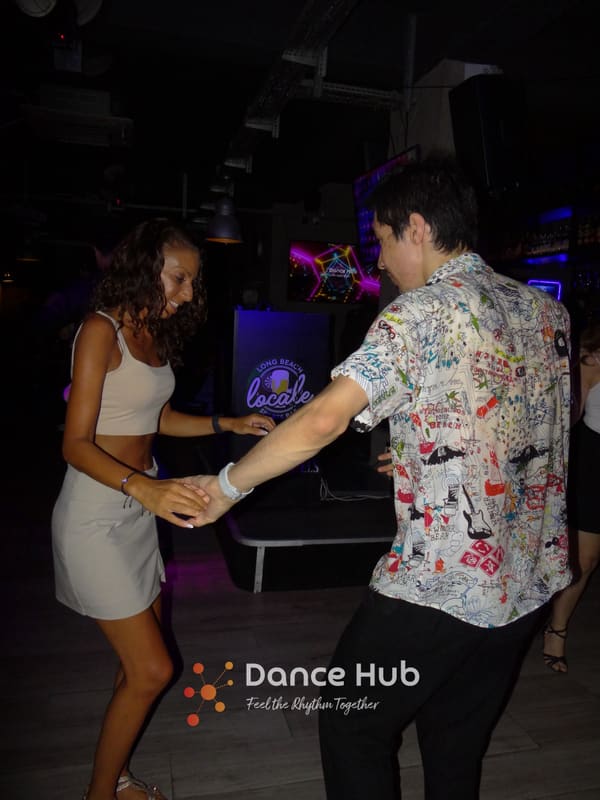DANCEHUB-004942.jpg