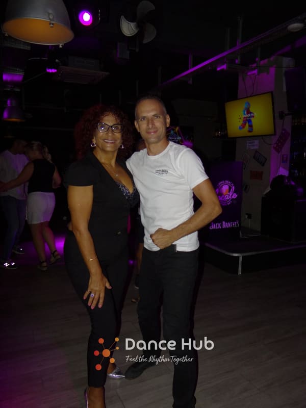 DANCEHUB-004947.jpg