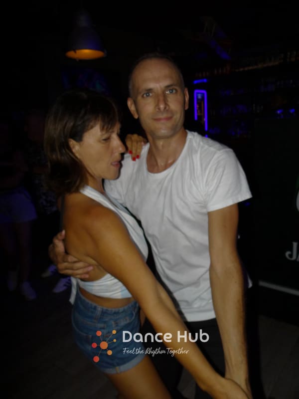DANCEHUB-004977.jpg