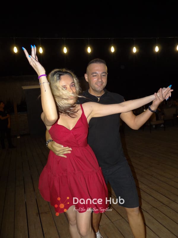 DANCEHUB-004242.jpg