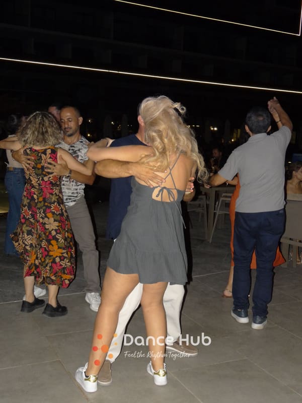 DANCEHUB-002721.jpg