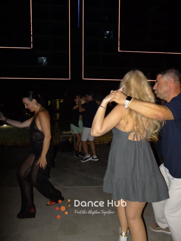 DANCEHUB-002723.jpg