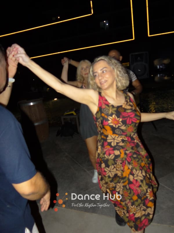 DANCEHUB-002726.jpg