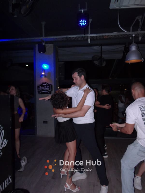 DANCEHUB-001544.jpg