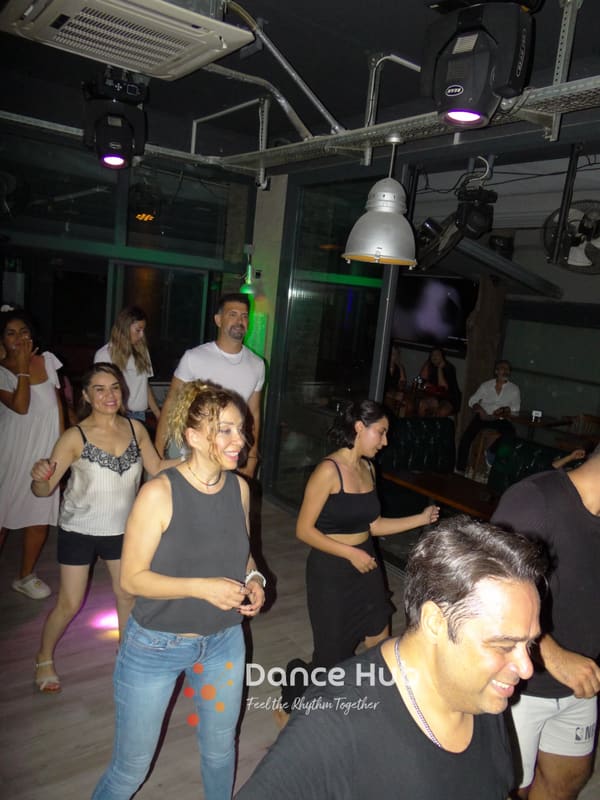 DANCEHUB-001572.jpg