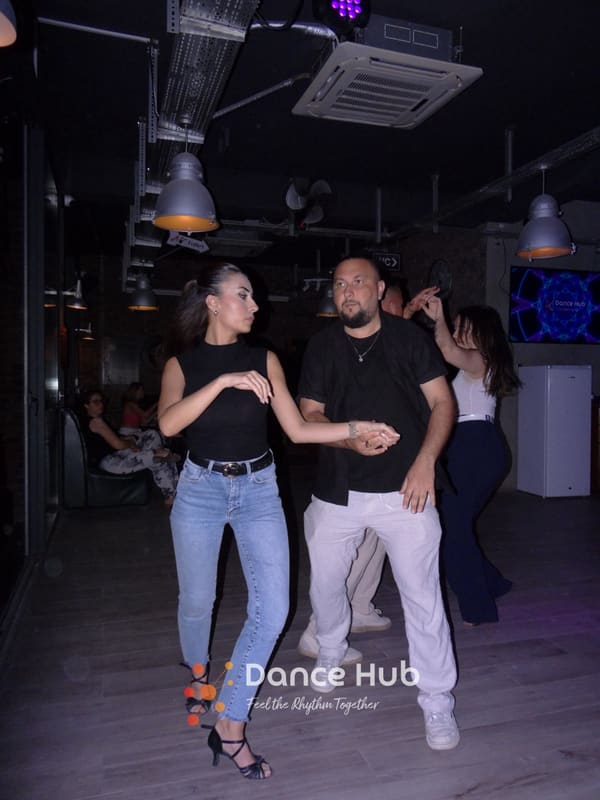 DANCEHUB-001971.jpg