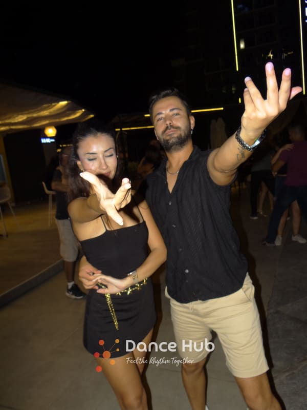 DANCEHUB-005020.jpg