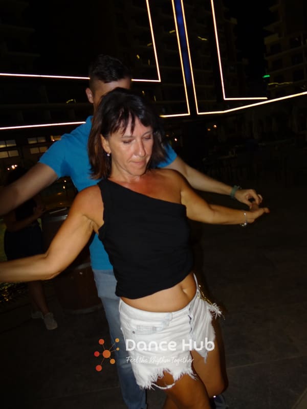 DANCEHUB-005054.jpg