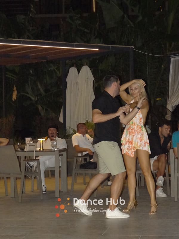 DANCEHUB-005065.jpg