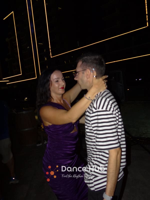 DANCEHUB-005071.jpg