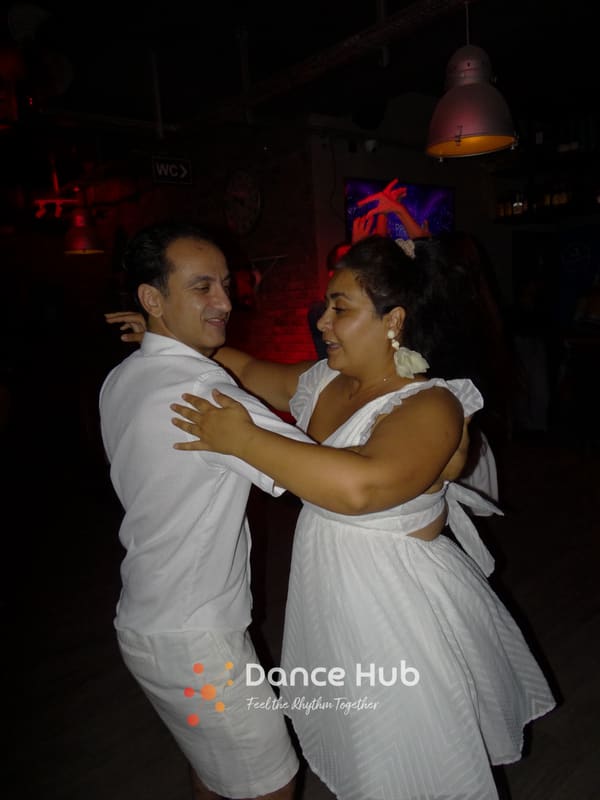 DANCEHUB-004250.jpg