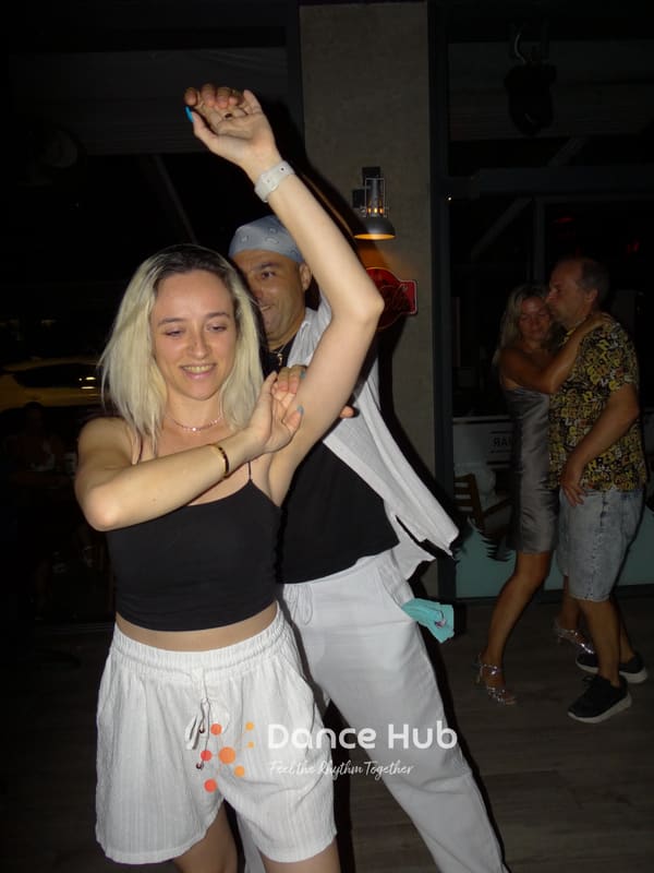 DANCEHUB-004253.jpg