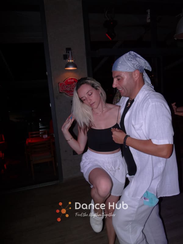 DANCEHUB-004254.jpg