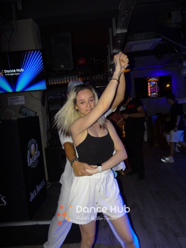 DANCEHUB-004263.jpg