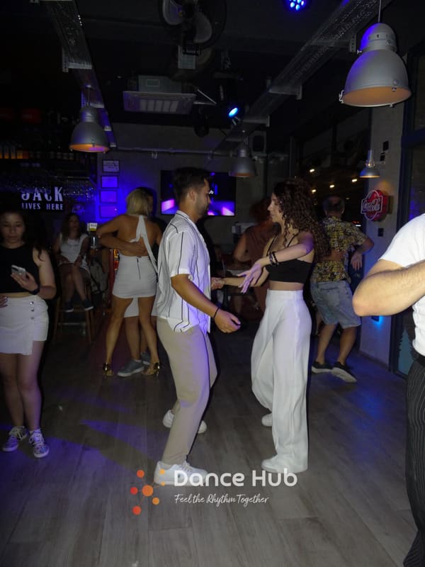 DANCEHUB-004283.jpg